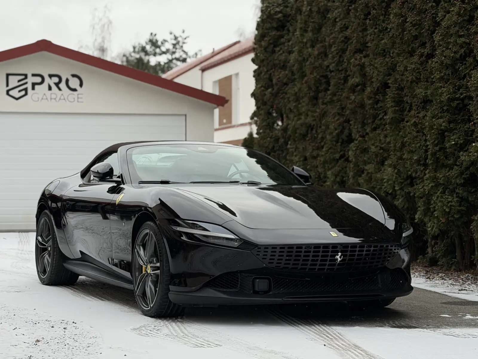 Ferrari Roma Spider - View 6