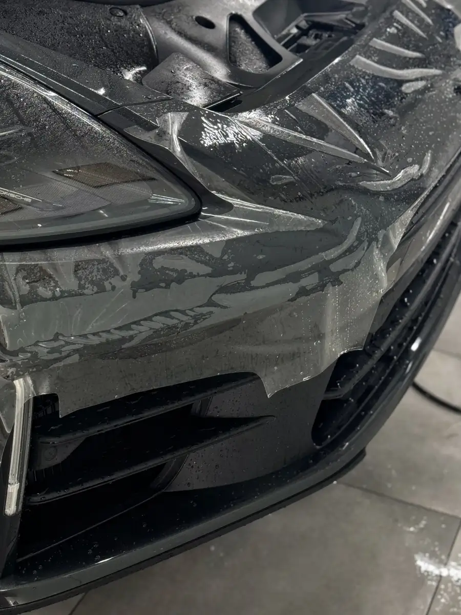 Porsche Panamera - View 8