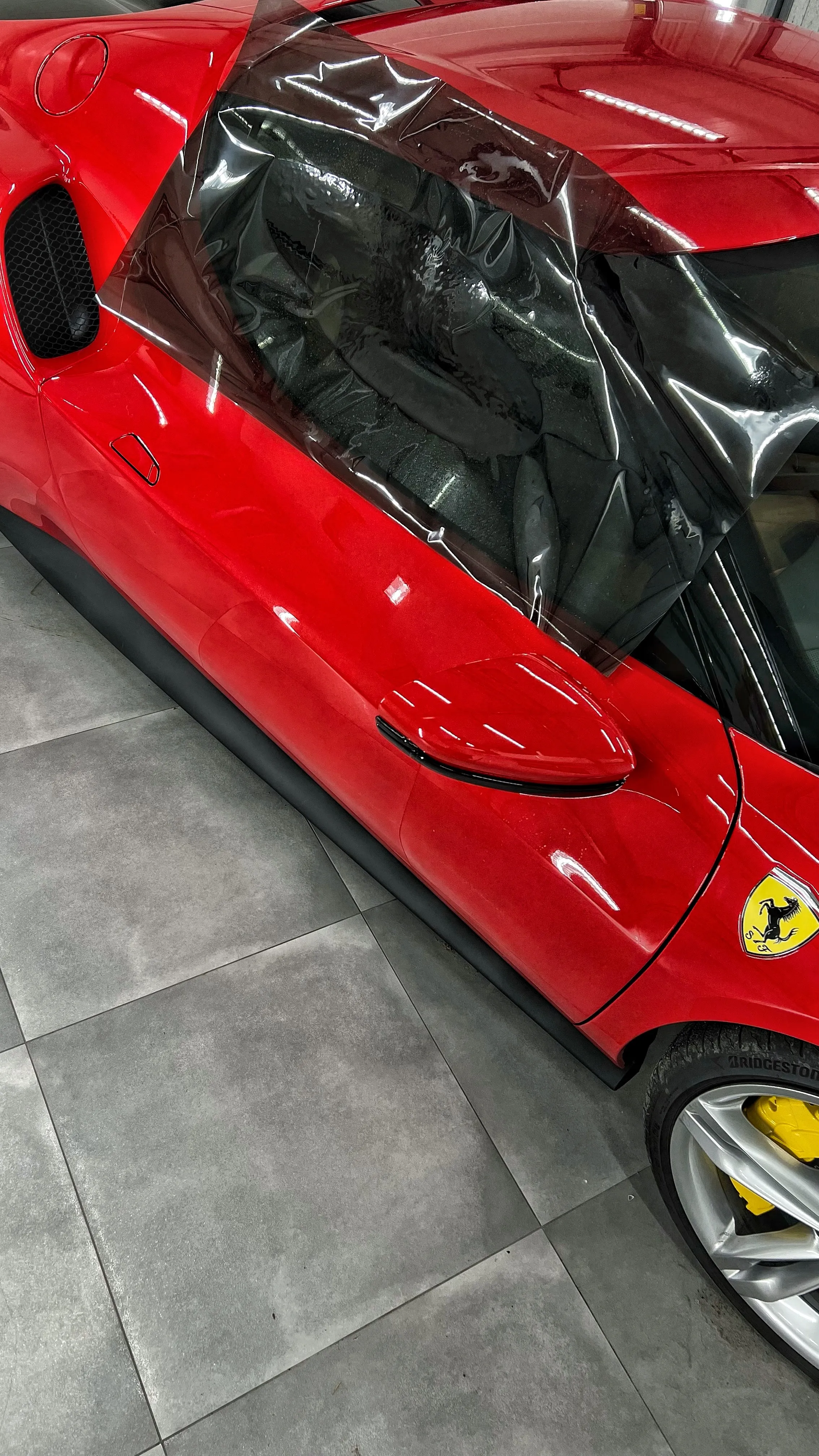 Folia Maxwell - profesjonalne przyciemnianie szyb