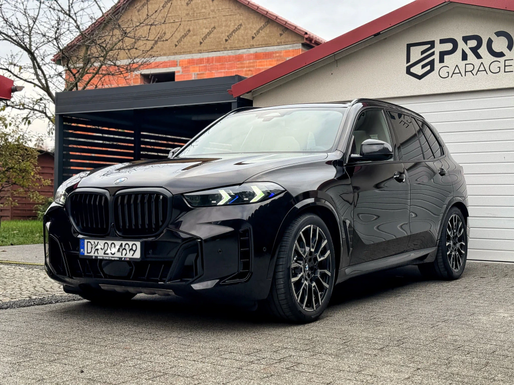 BMW X5 - View 6