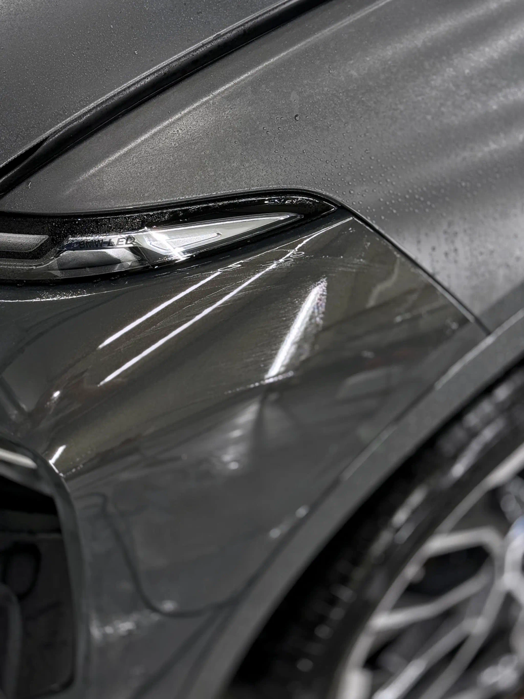 BMW X7  - View 2