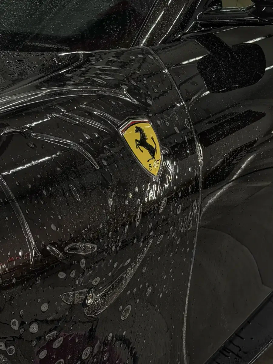 Ferrari Roma Spider - View 3